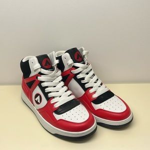 Vintage 90’s Airwalk High Top Sneakers Men’s Size 9 (Unused)